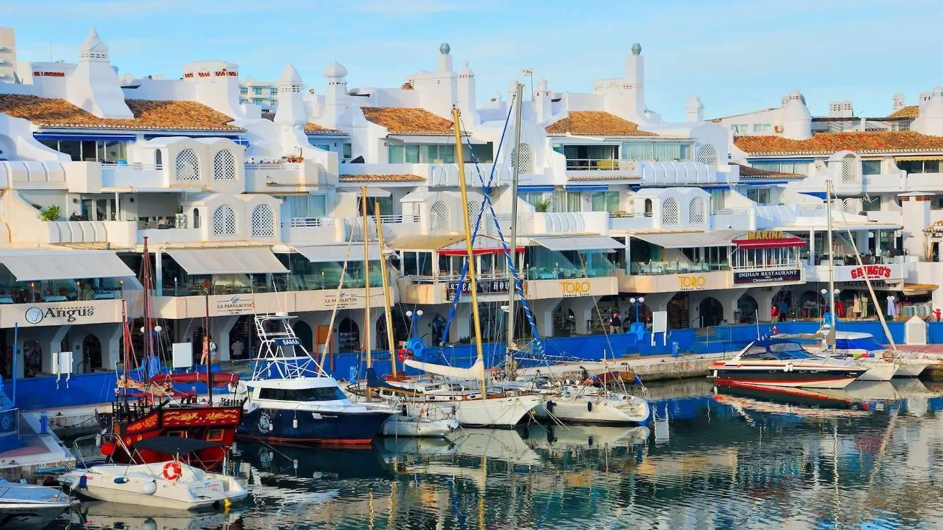 Agata & Parking Apartment Benalmadena