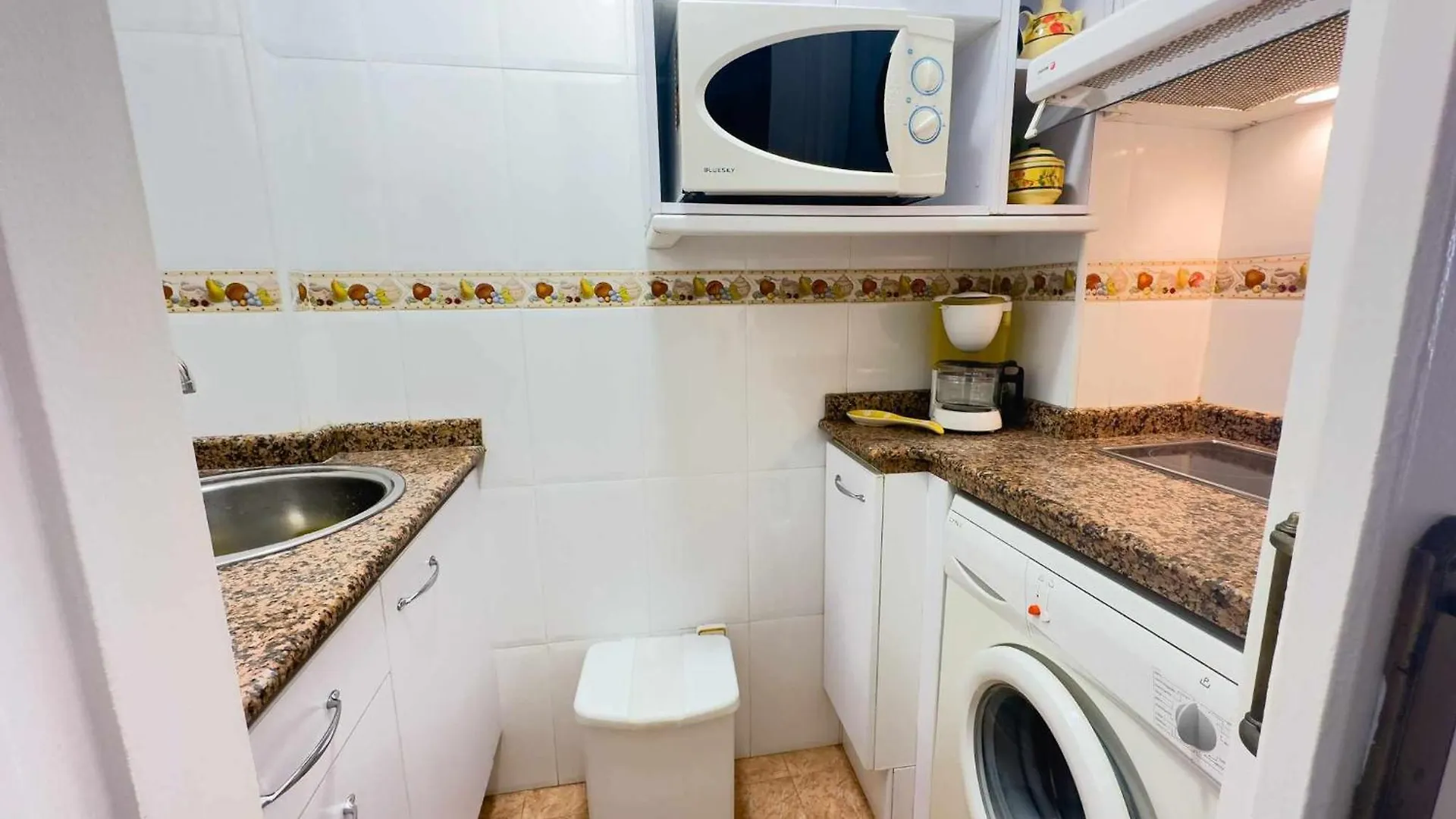 Agata & Parking Apartment Benalmadena 0*,  Spain