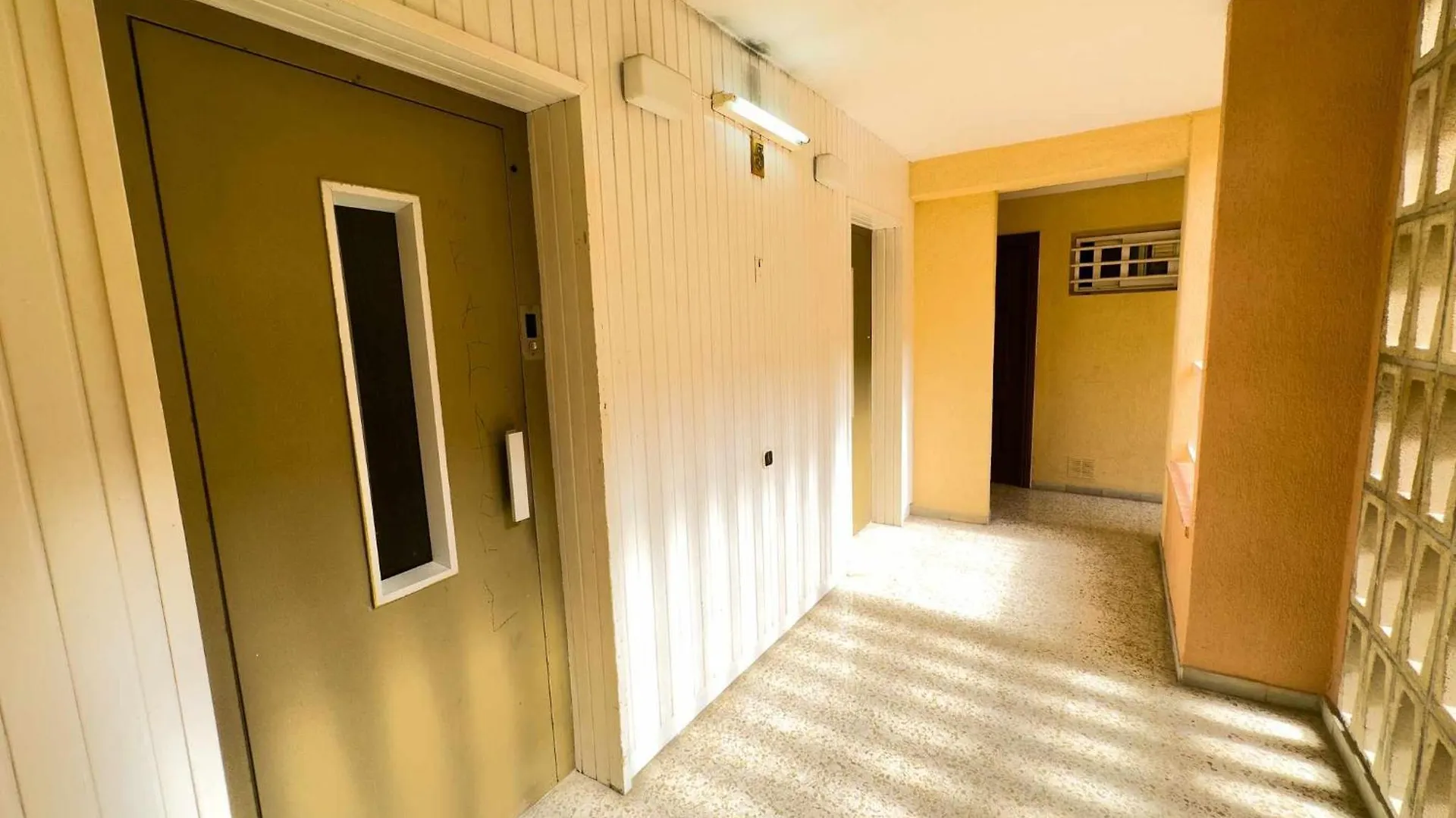 Agata & Parking Apartment Benalmadena 0*,  Spain