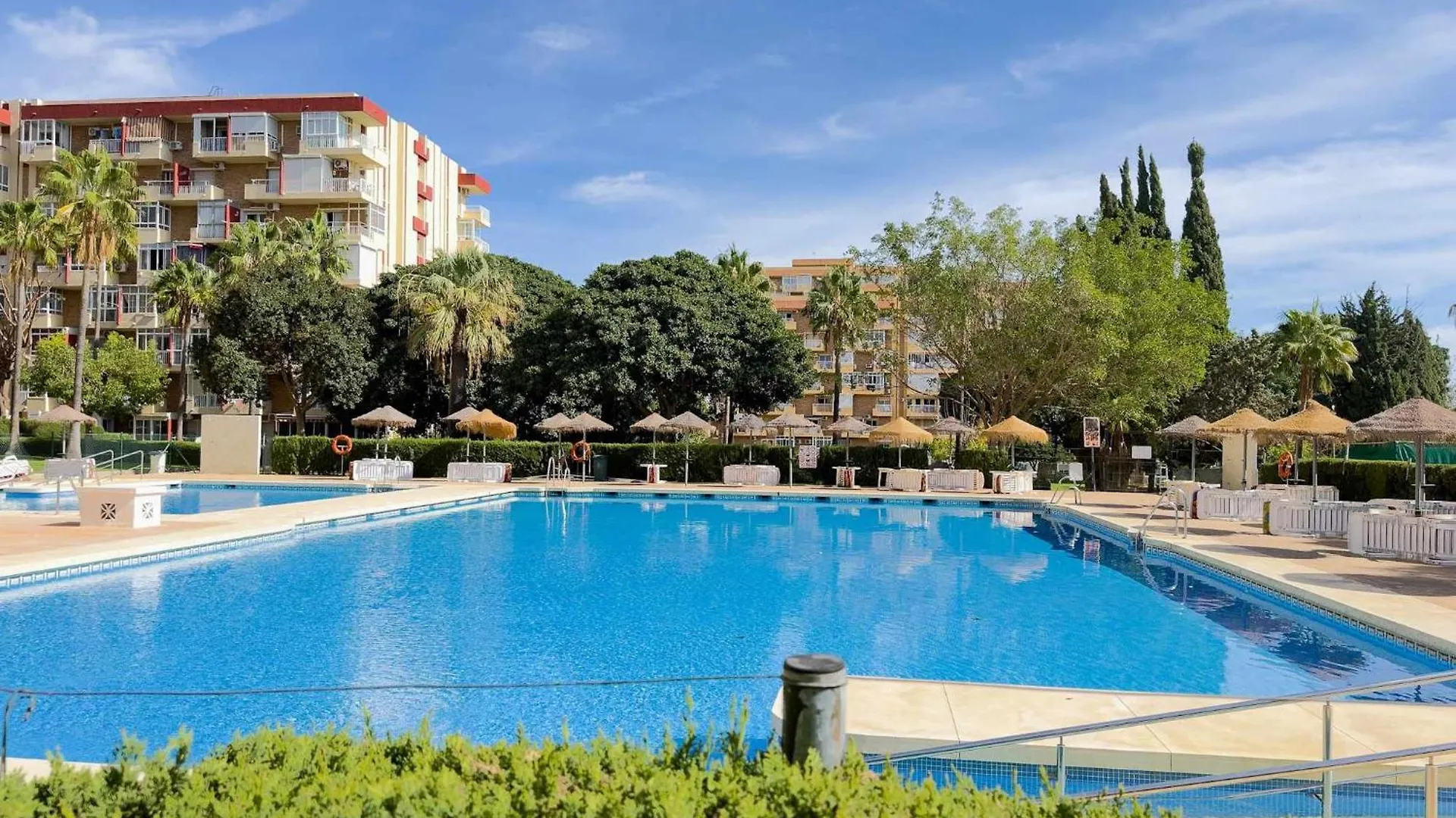 Agata & Parking Apartment Benalmadena Spain